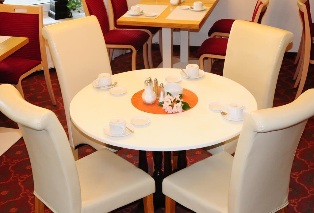 Hotel Blankenese Hamburg-Harburg Exteriör bild