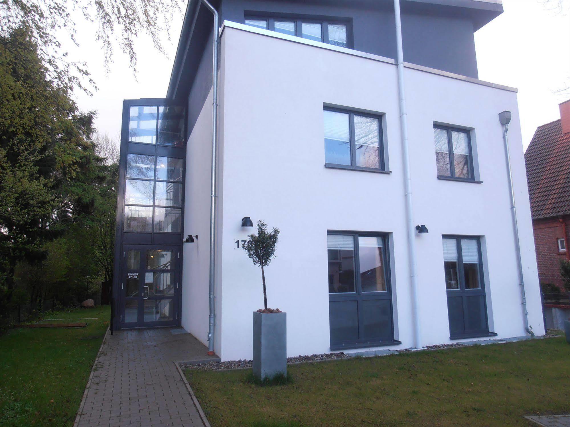 Hotel Blankenese Hamburg-Harburg Exteriör bild